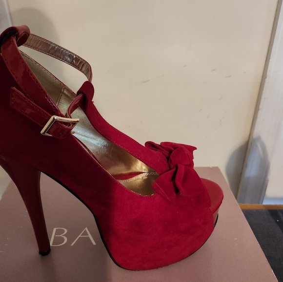 Red Suede and Patent Leather Heels Kailee by Baker - Picture 9 of 11